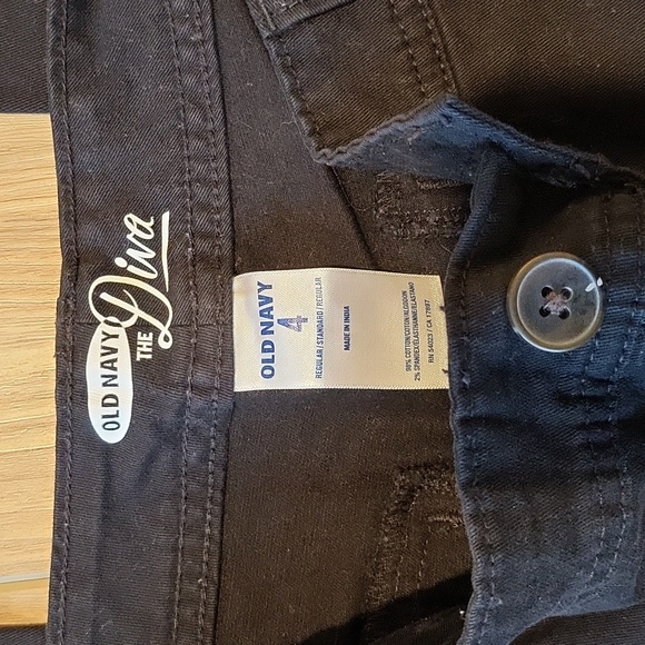 Old Navy The Diva Size 4 Black - Picture 3 of 3
